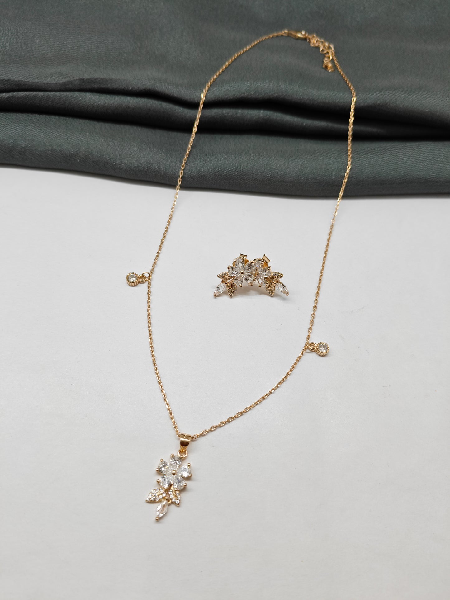 925 Silver Rose Gold Colour Flower With Branch Design White Stone Set