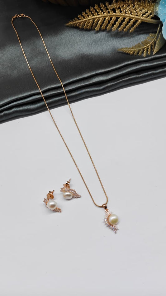 925 Silver Rose Gold Colour Pearl With White Stone Design Chain Pendant Set With Earrings