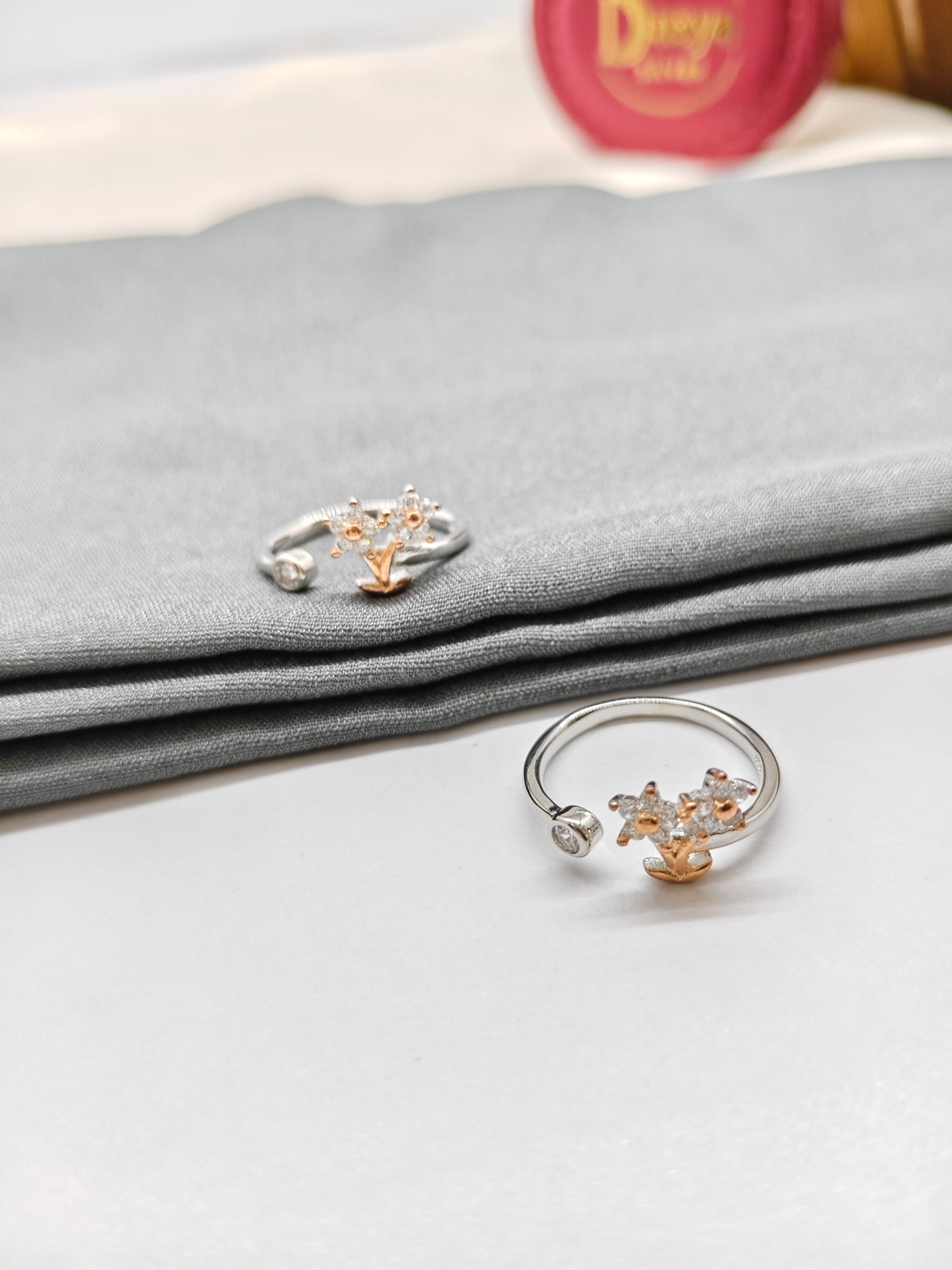 925 Silver Two Tone Rose With Silver Colour Double Tree Design Toe Rings