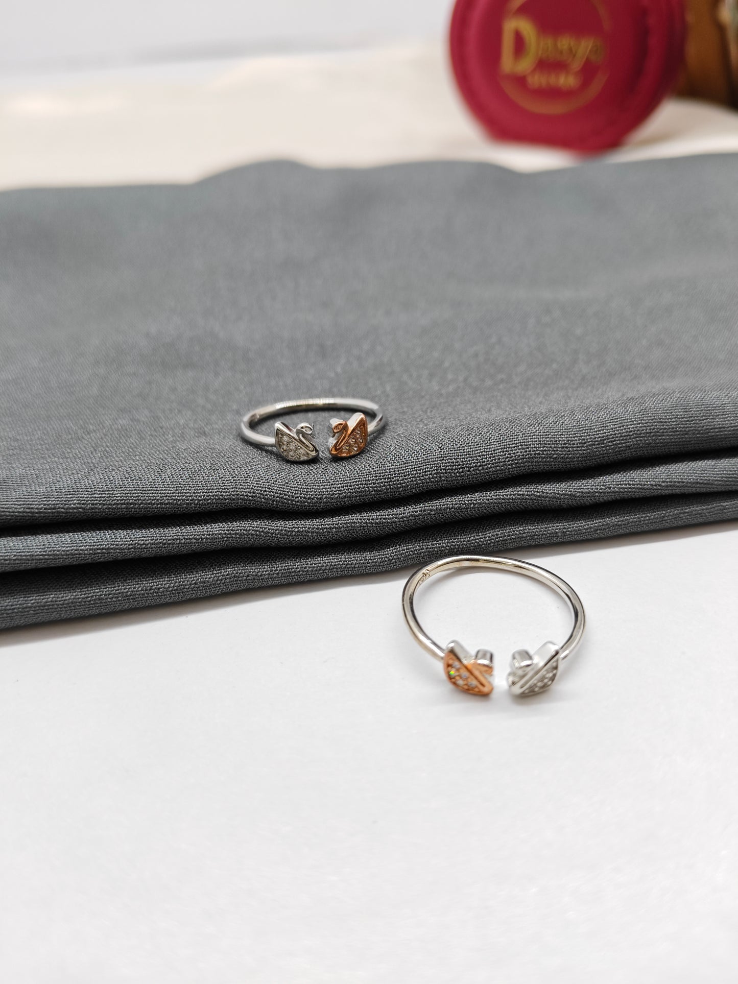 925 Silver Two Tone Rose With Silver Colour Swan Design Toe Rings