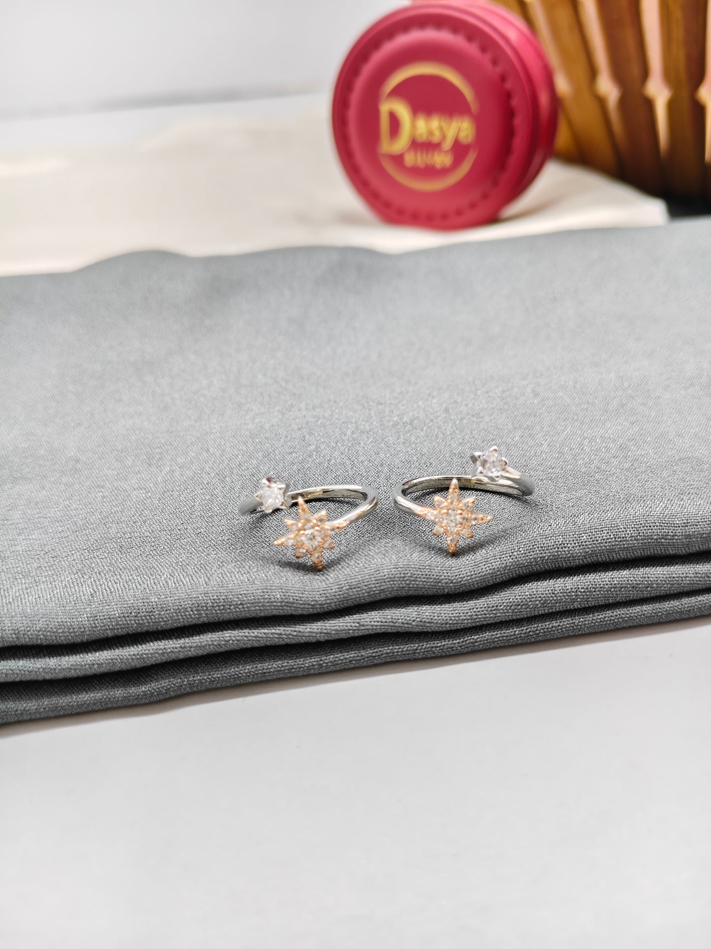 925 Silver Two Tone Rose With Silver Colour Star Design Toe Rings