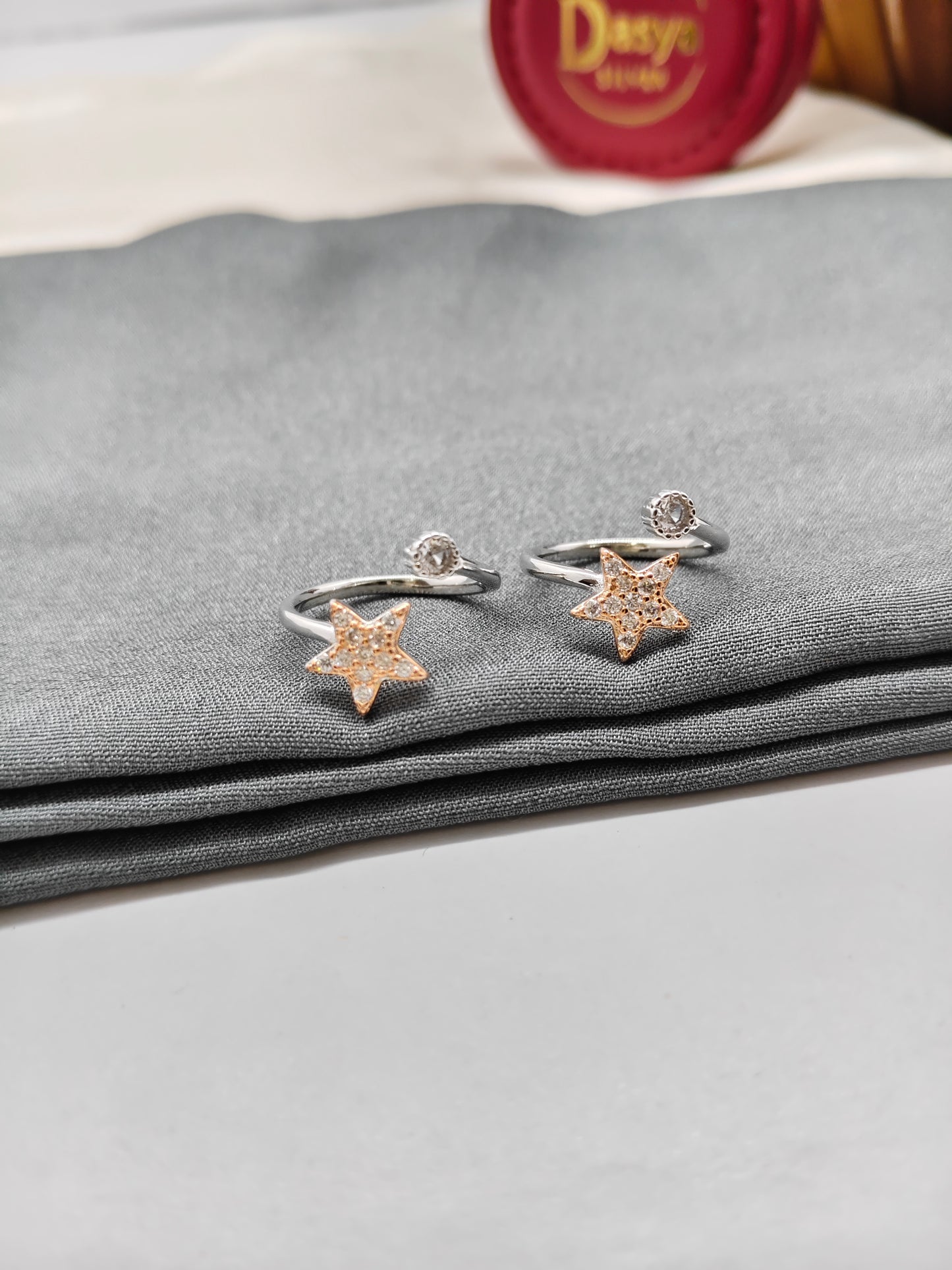 925 Silver Two Tone Rose With Silver Colour Star Design Toe Rings