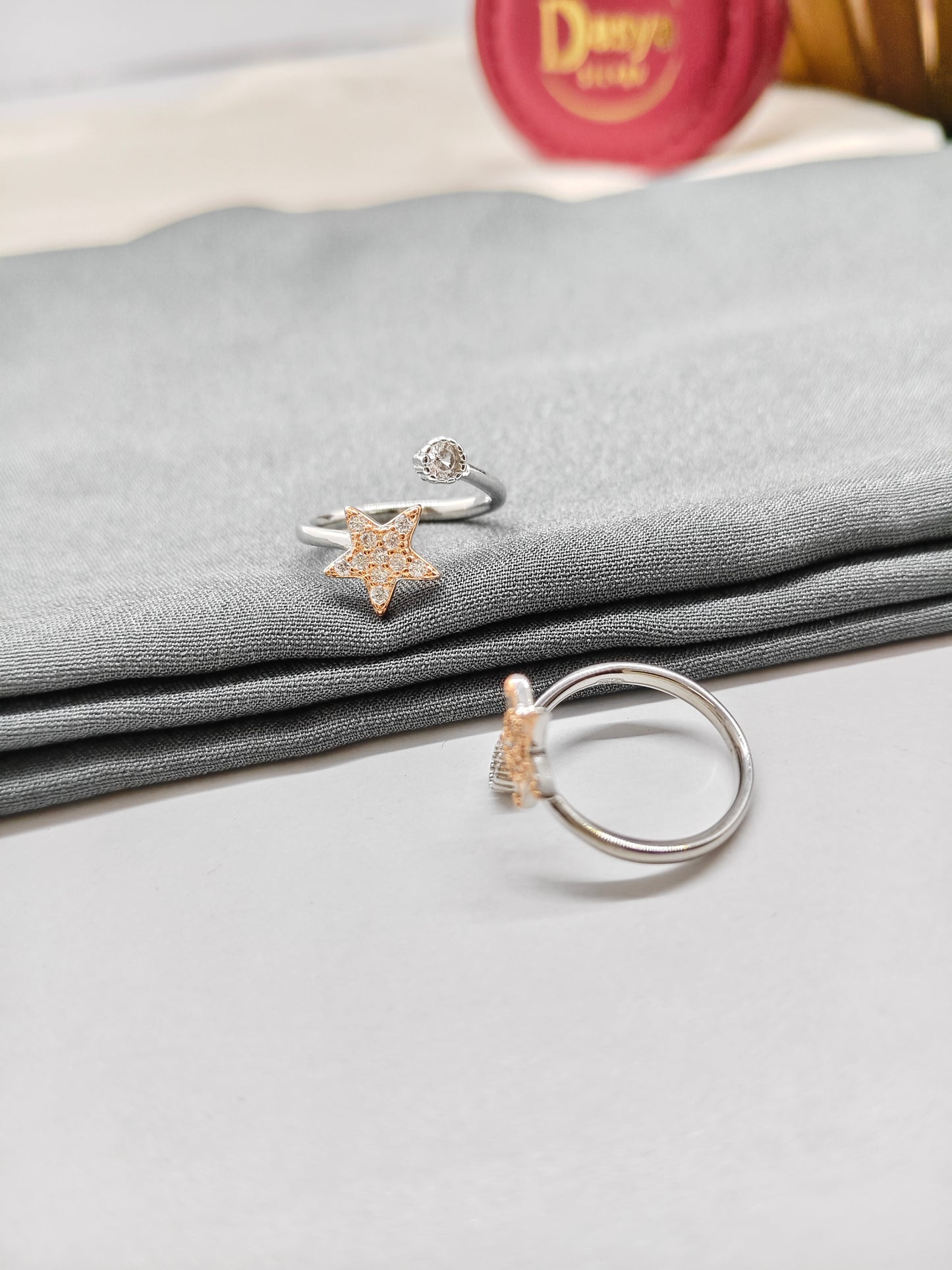 925 Silver Two Tone Rose With Silver Colour Star Design Toe Rings