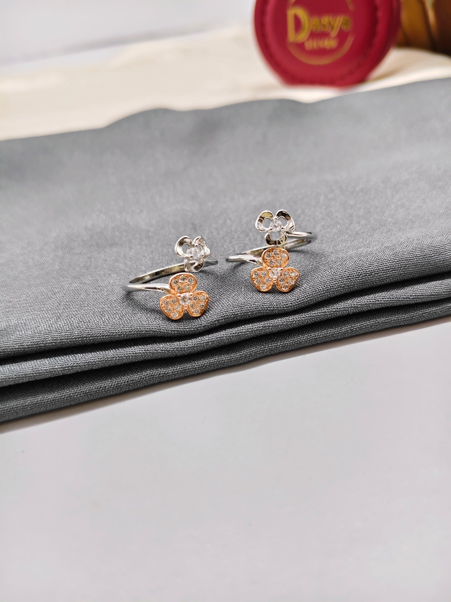 925 Silver Two Tone Rose With Silver Colour Double Flower Design Toe Rings