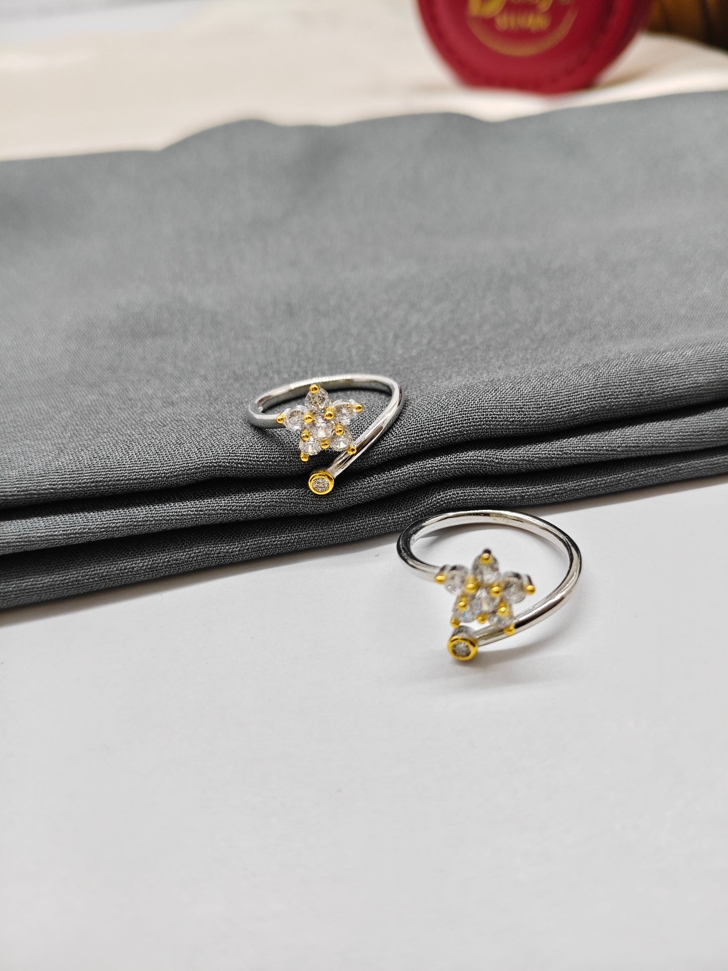 925 Silver Two Tone Gold With Silver Colour 7 Stone Toe Rings