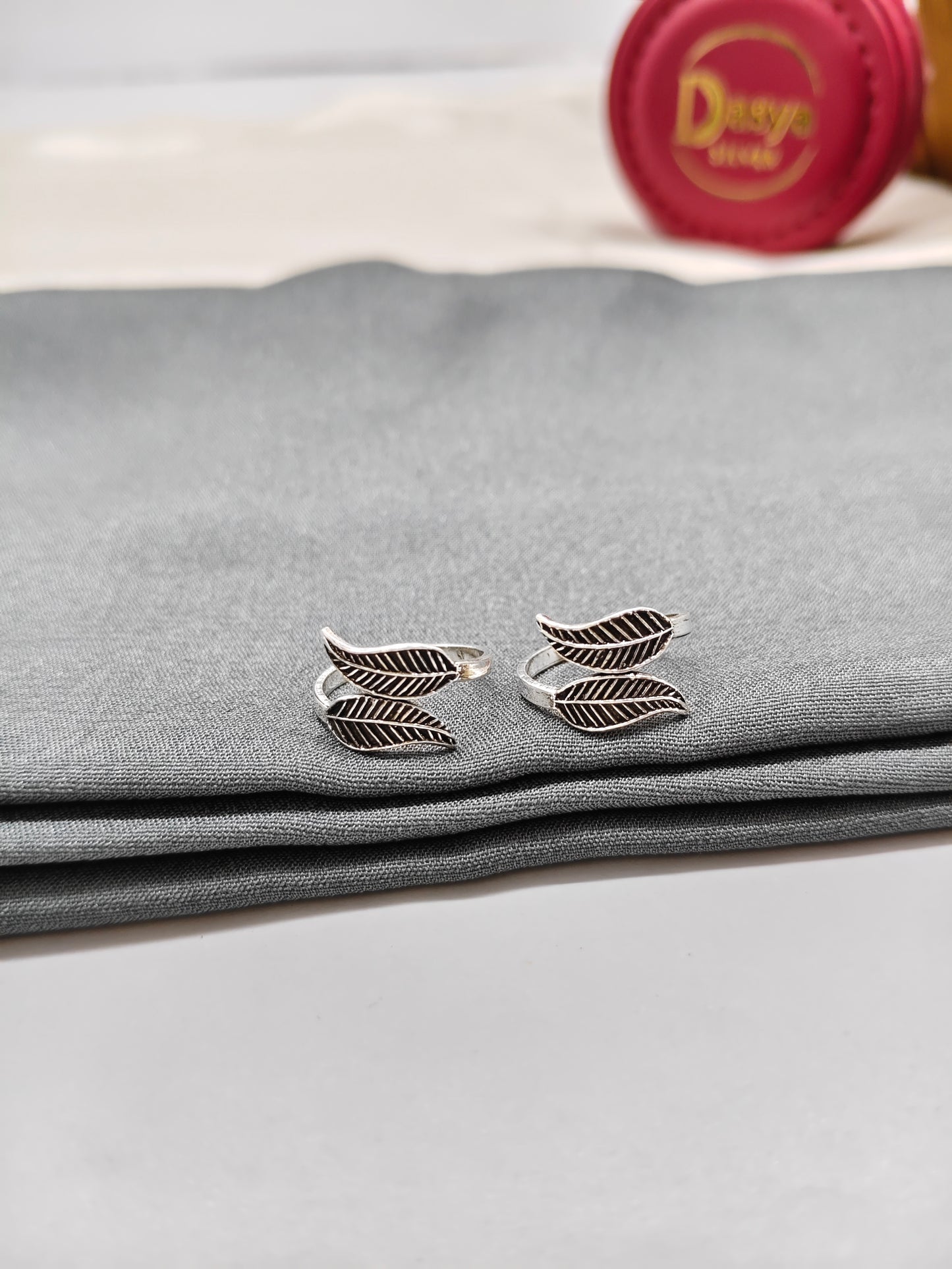 925 Silver Oxidized Double Leaf Design Toe Rings