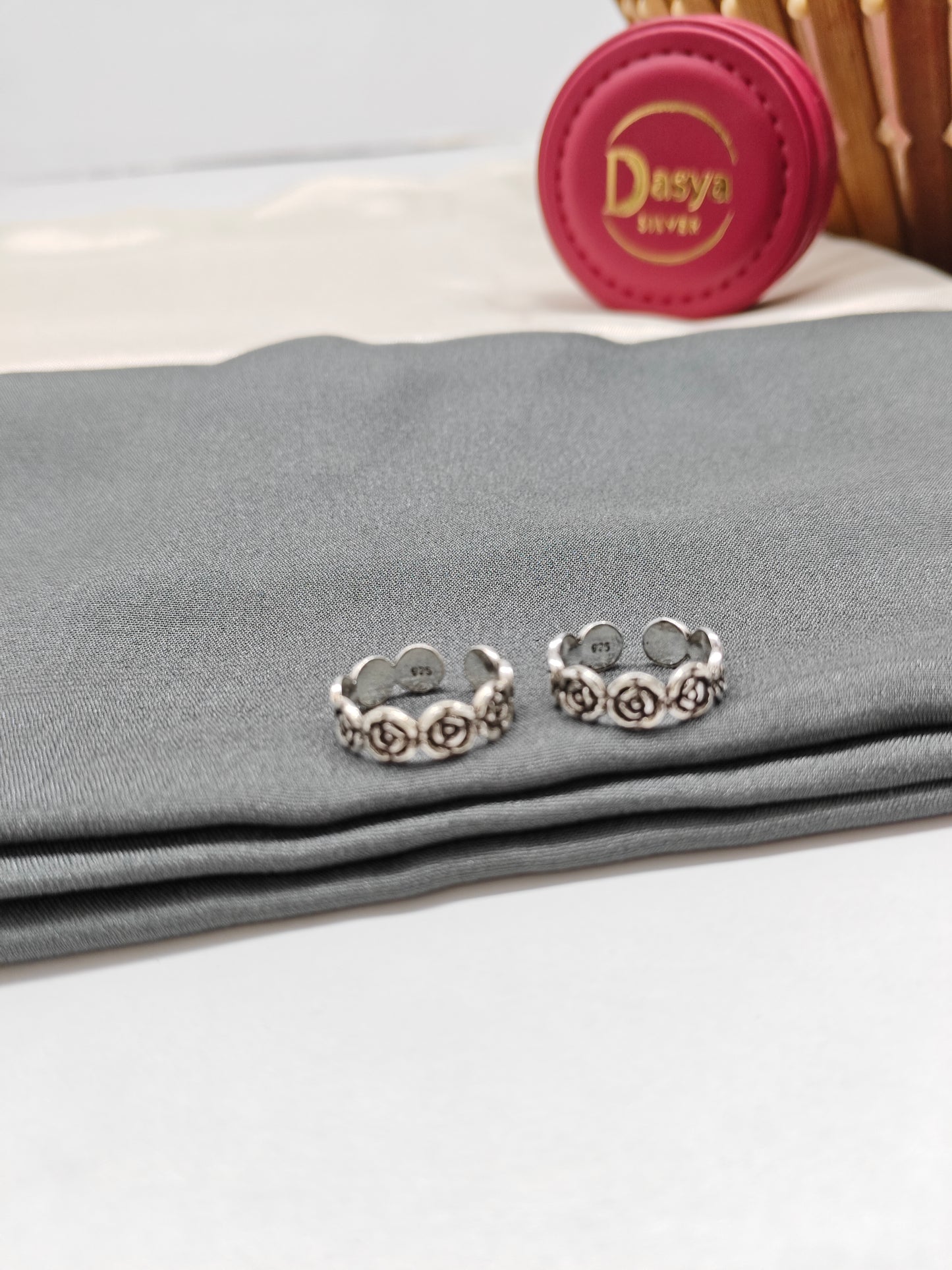925 Silver Oxidized Design Rose Flower Toe Rings