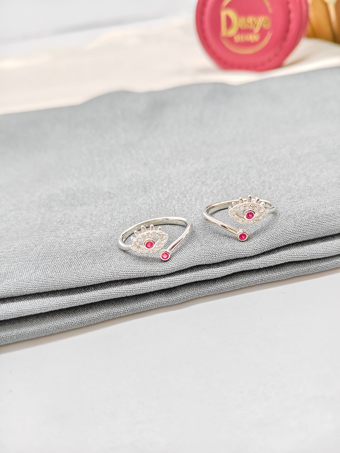 925 Silver Ruby With White Stone Eye Design Toe Rings