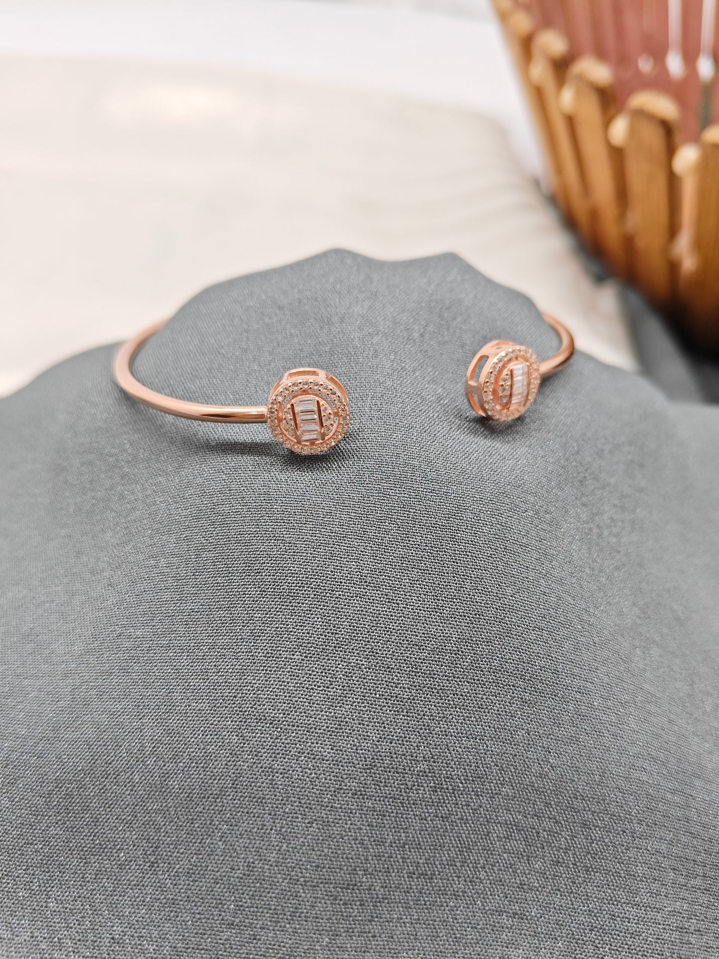 925 Silver Rose Gold Colour White Stone Design Kada