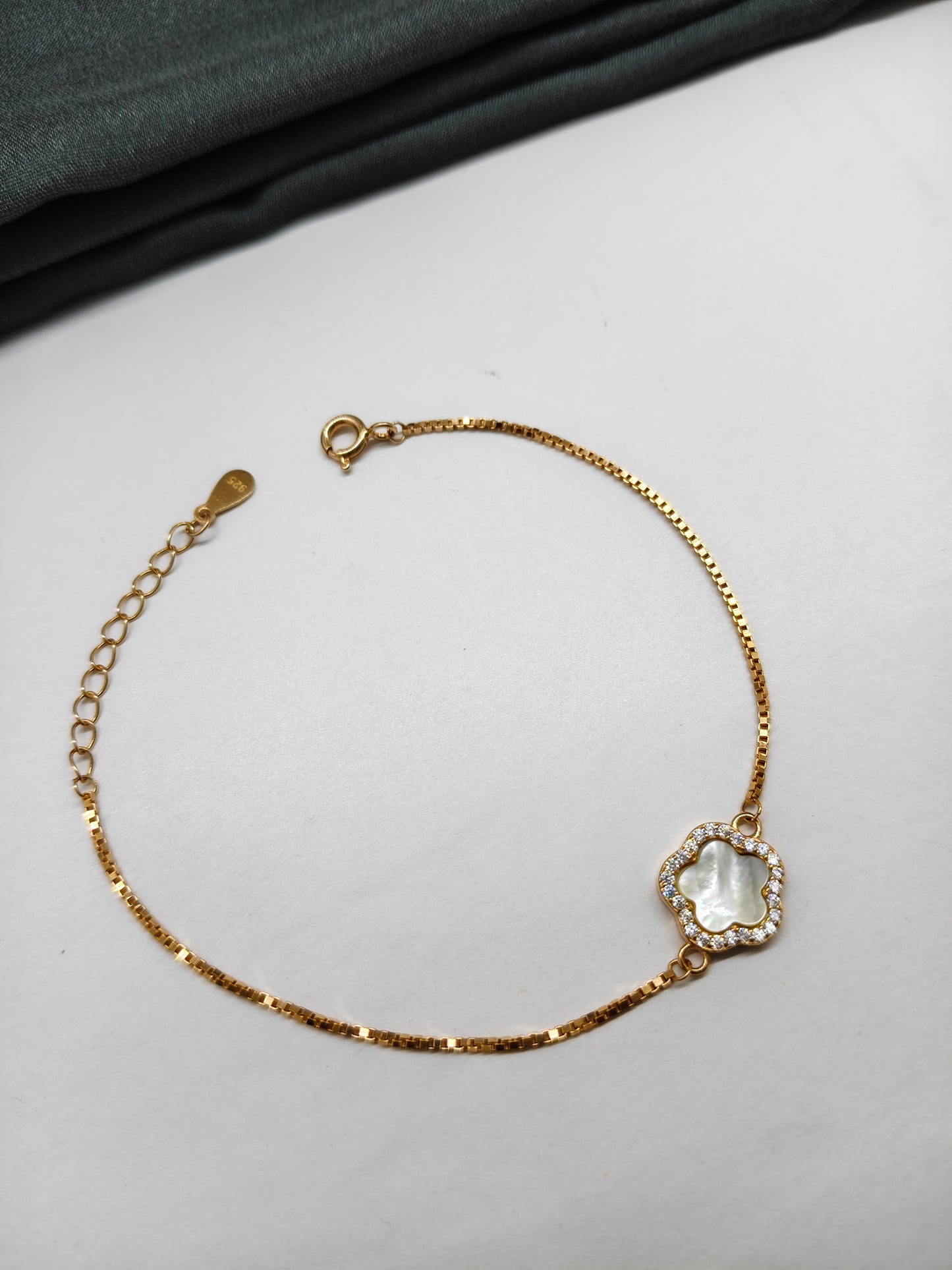 925 Silver Rose Gold Colour White MOP Flower Design Bracelet