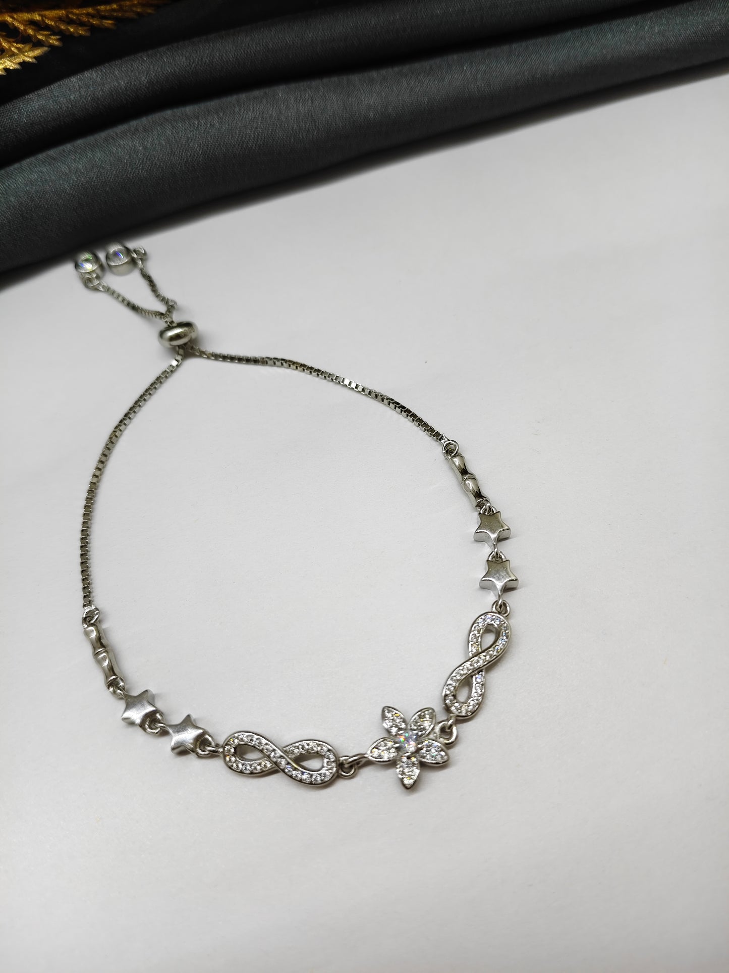 925 Silver Adjustable Infinity With Star Design Bracelet
