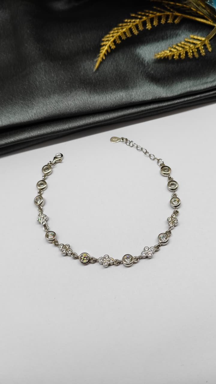 925 Silver In Regular Colour Multiple White Stone Design Bracelet