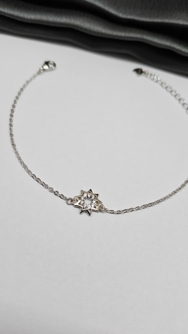 925 Silver In Regular Colour Star White Stone Design Bracelet