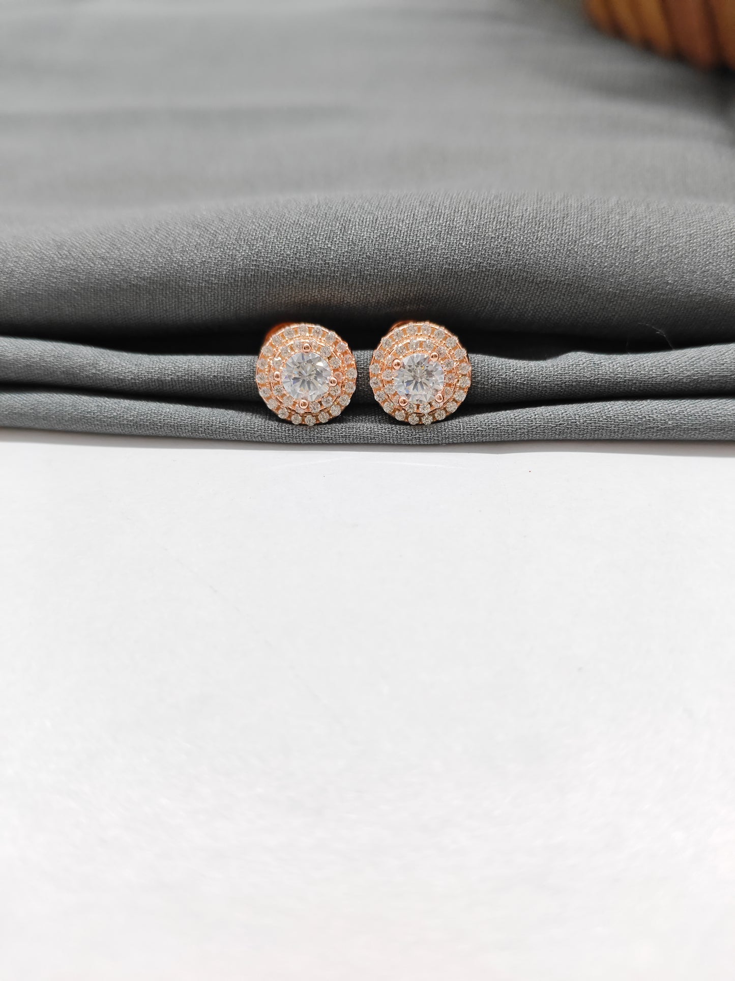 925 Silver Rose Gold White Stone Round Earrings