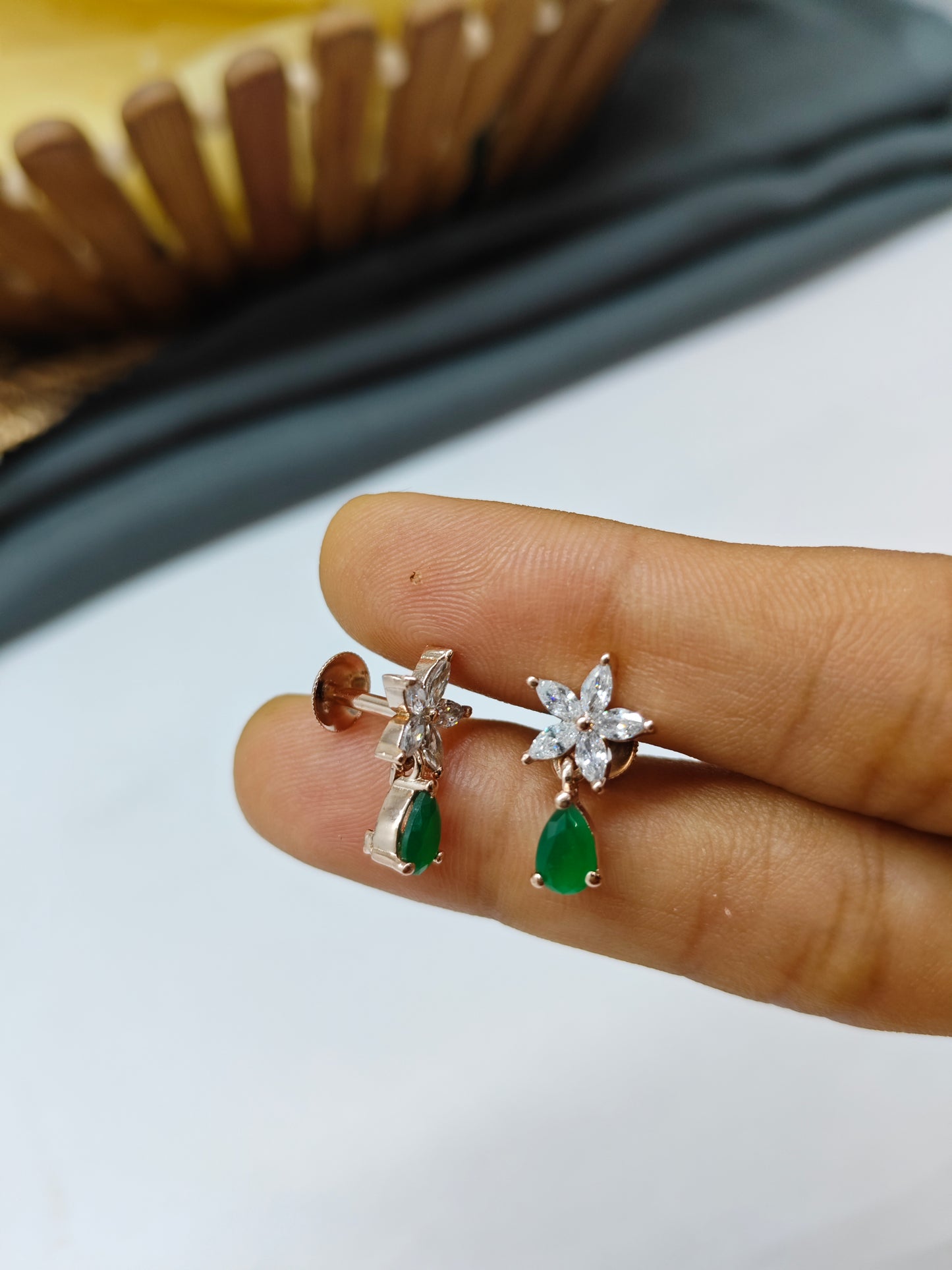 925 Silver Rose Gold Big Star Thongal Design With Green Stone Earrings