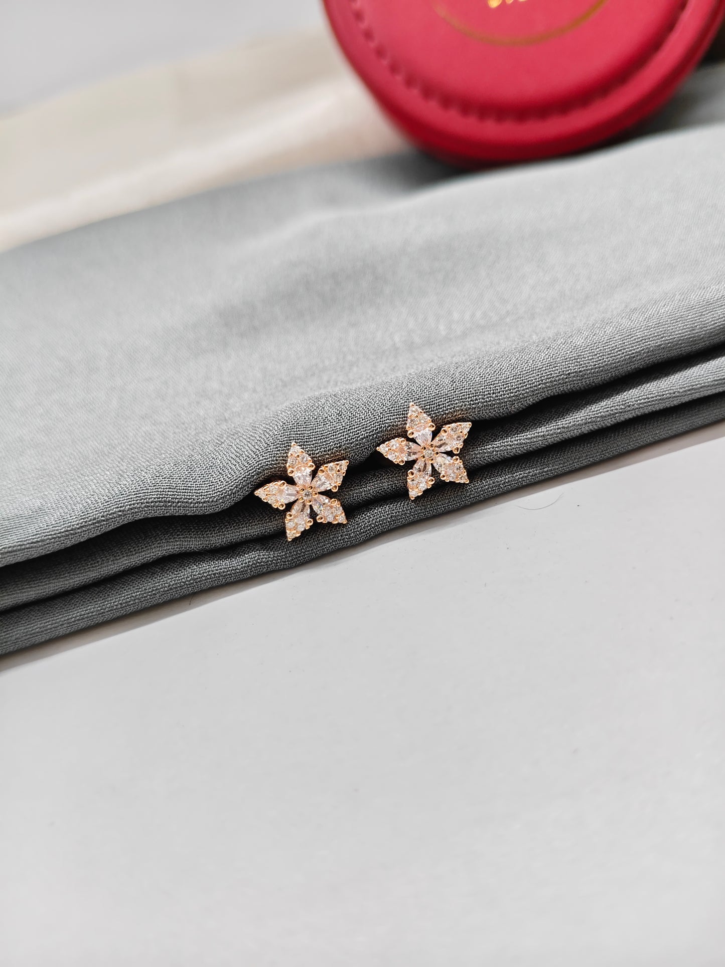 925 Silver Rose Gold White Stone Star Design Earrings
