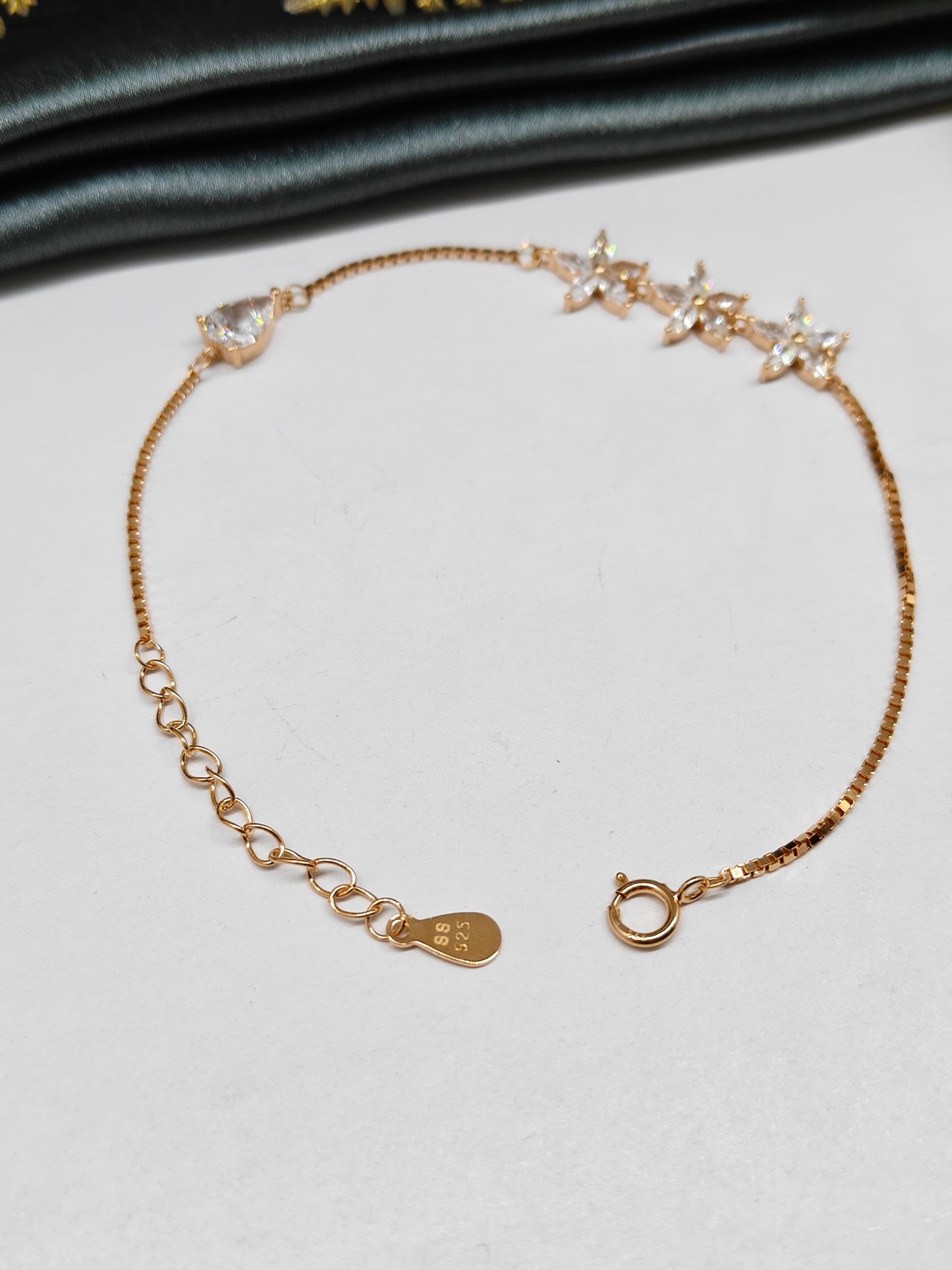 925 Silver Rose Gold Colour 3 Star Design With White Stone Bracelet