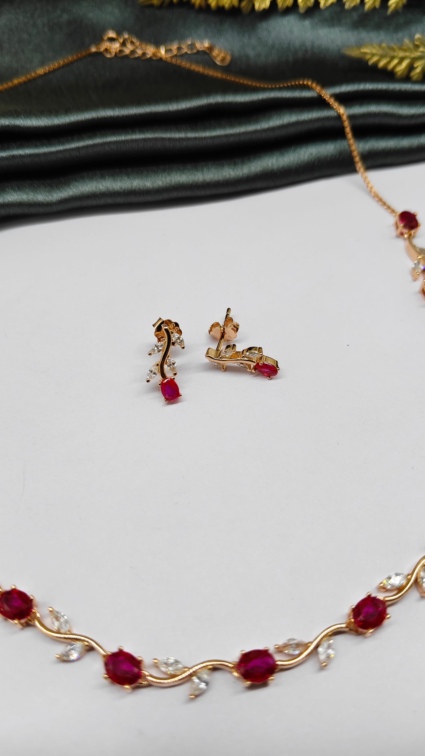 925 Silver Rose Gold Colour White And Red Stone Design Necklace Set