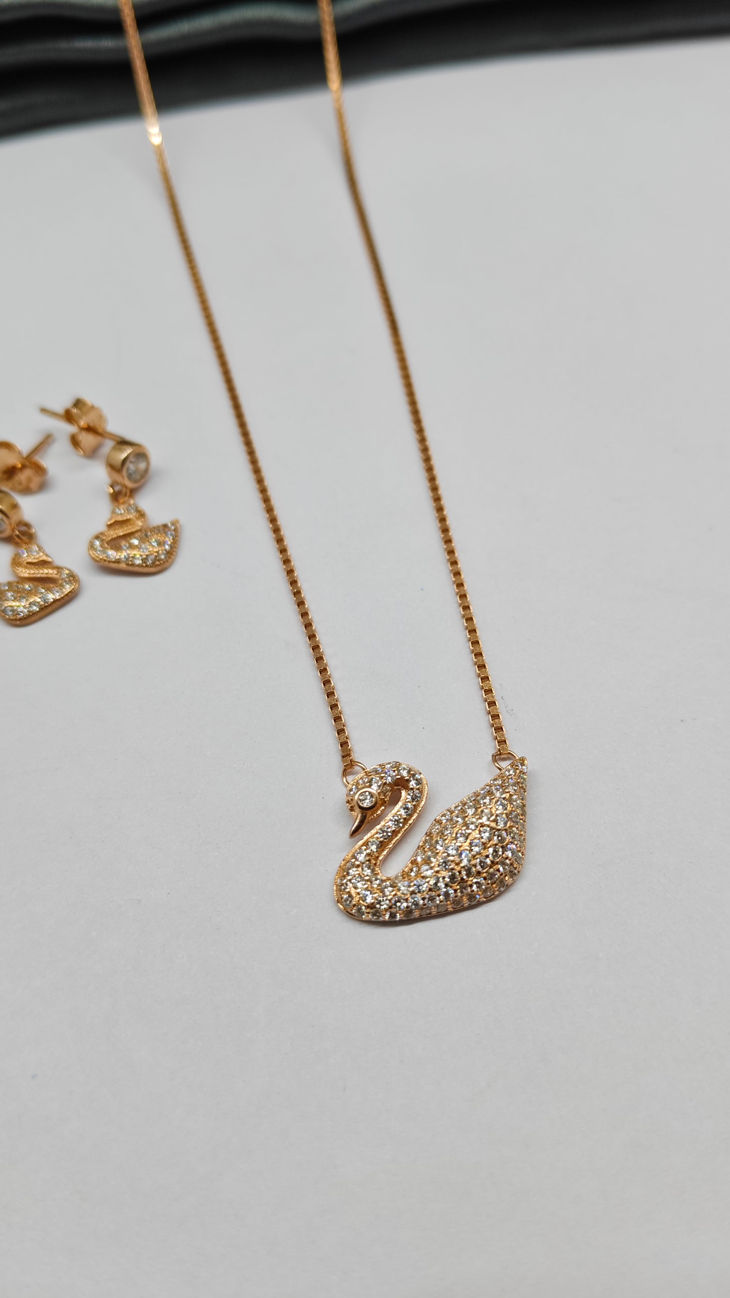 925 Silver Rose Gold Colour White Stone Swan Design Necklace Set