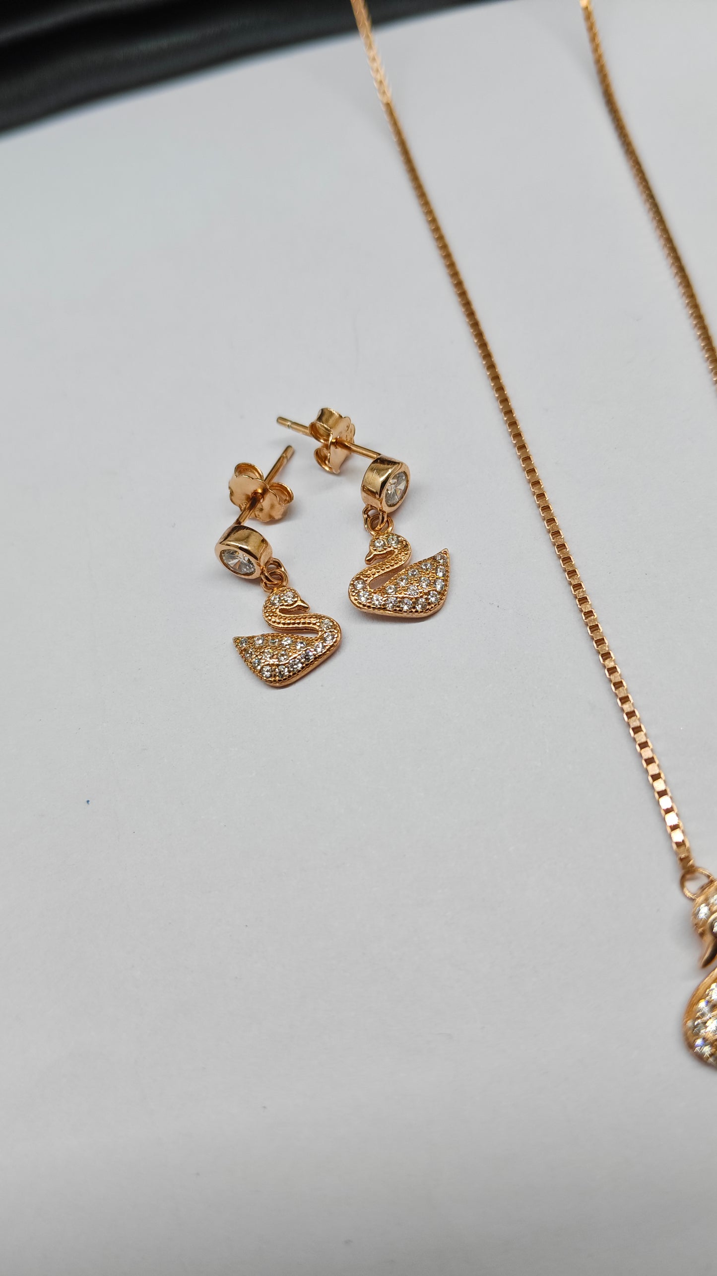 925 Silver Rose Gold Colour White Stone Swan Design Necklace Set