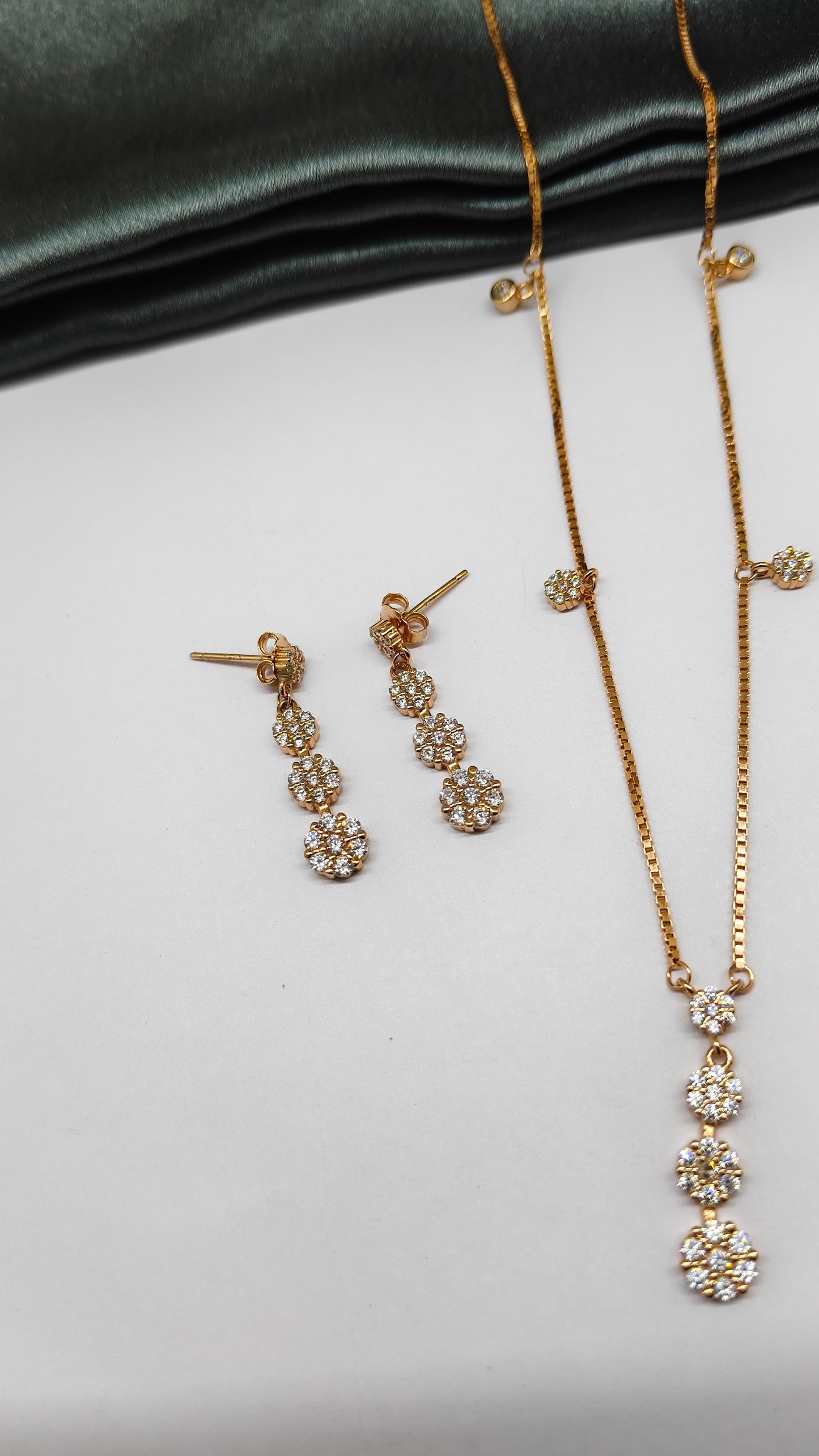 925 Silver Rose Gold Colour White Stone Design Necklace Set