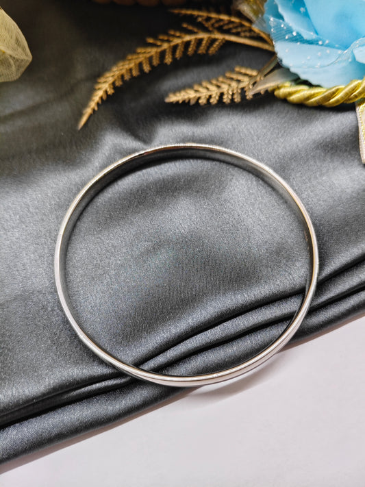 925 Silver Men's Full Silver Finish With Black Line Design Kada