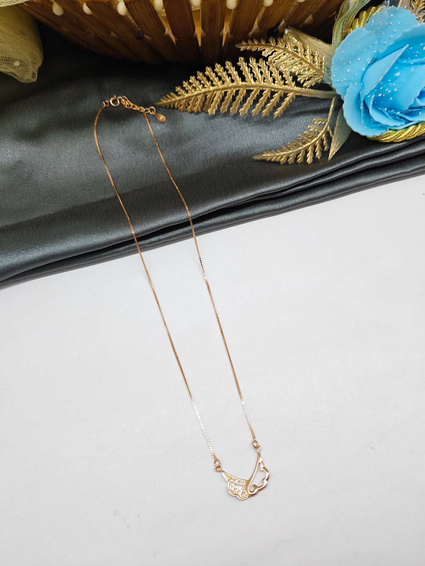 925 Silver Rose Gold Colour Double Leaf Design White Sone Chain Pendant