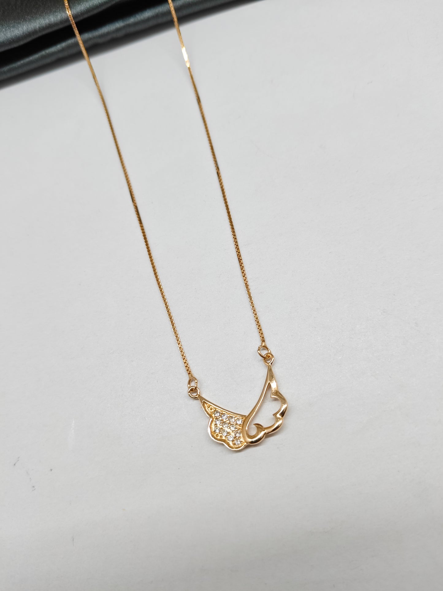 925 Silver Rose Gold Colour Double Leaf Design White Sone Chain Pendant