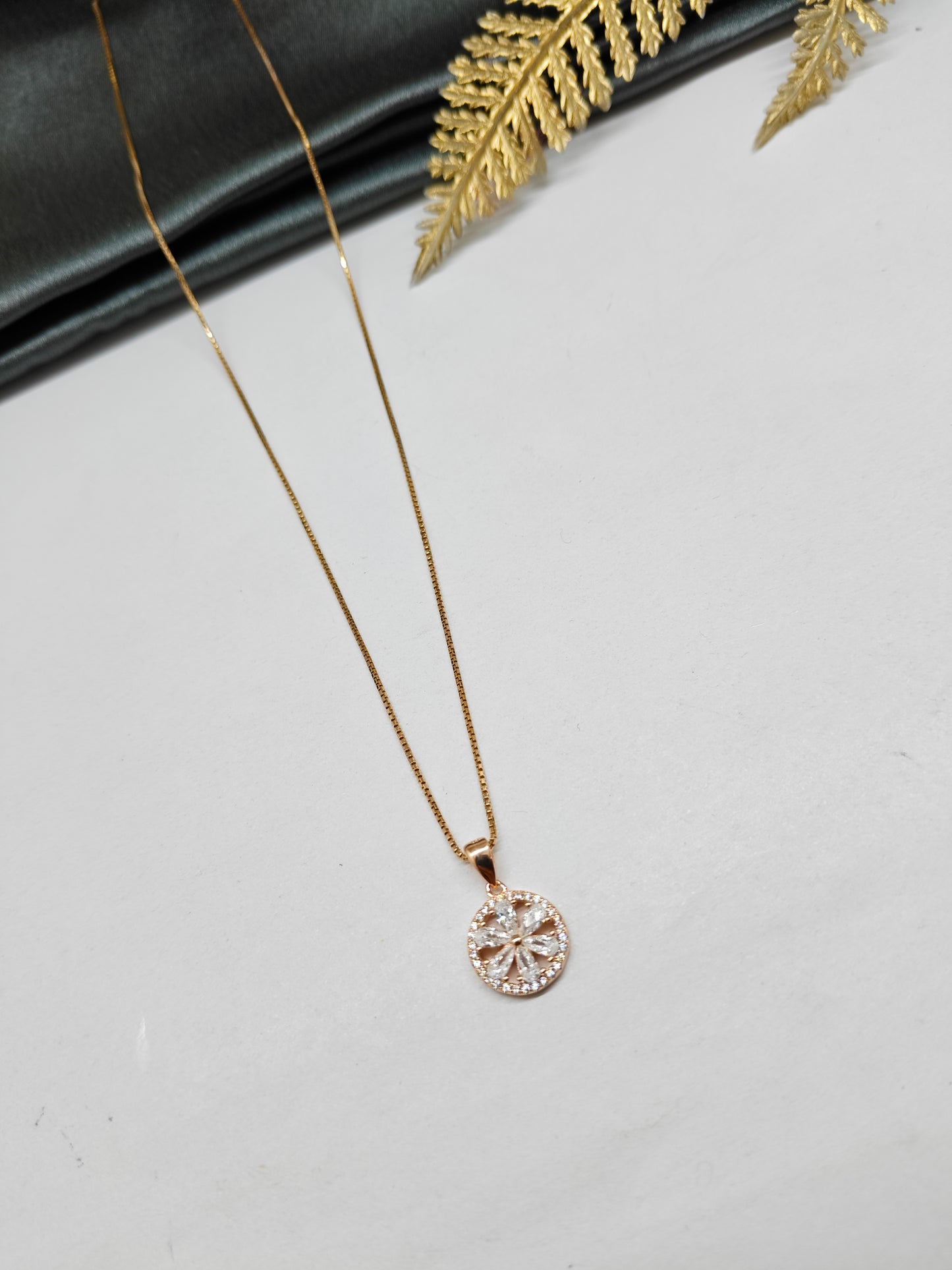 925 Silver Rose Gold Colour Round Chakra Design White Stone Chain With Pendant