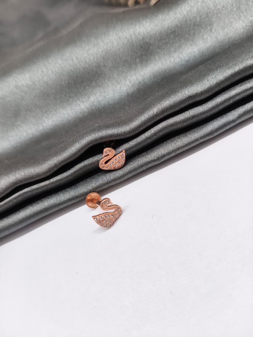 925 Silver Rose Gold Small Swan With White Stone Design Earrings