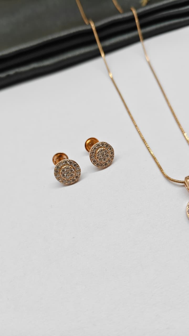 925 Silver Rose Gold Colour White Stone Double Round Design Chain Pendant Set With Earrings