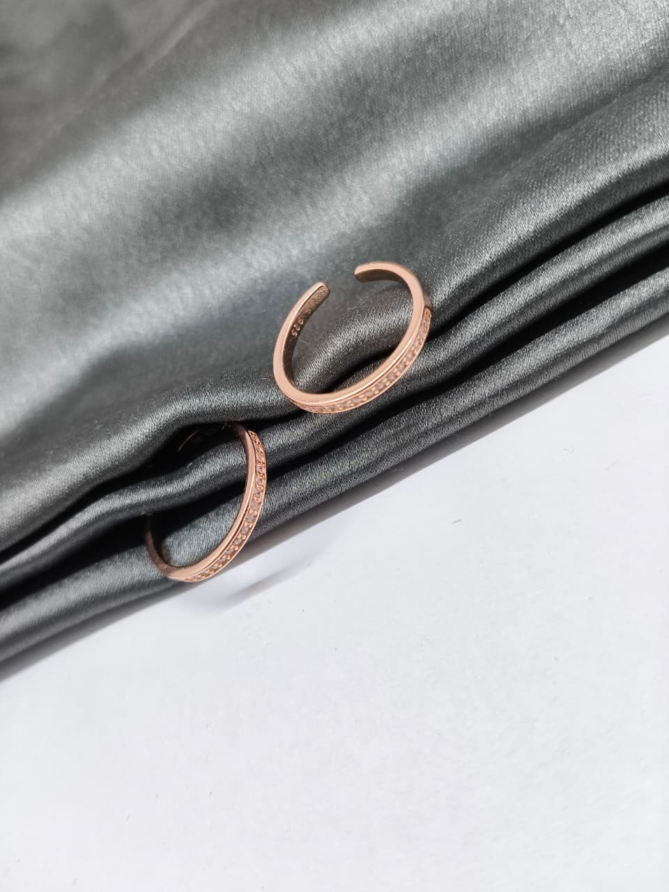 925 Silver Rose Gold Colour White Stone Design Toe Rings