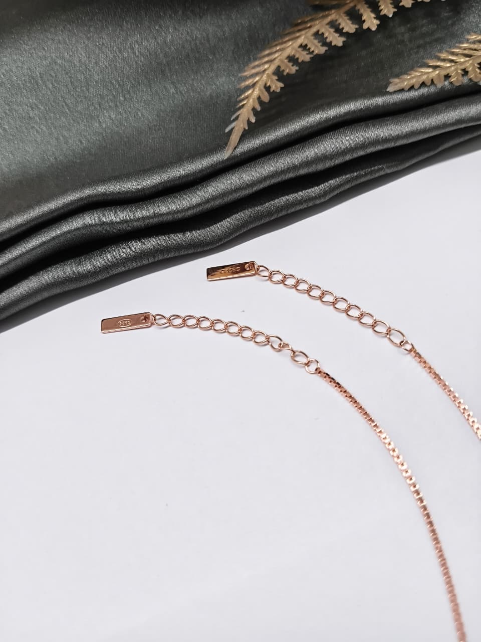 925 Silver Rose Gold Colour 5 Round Hanging Design With White Stone Anklets