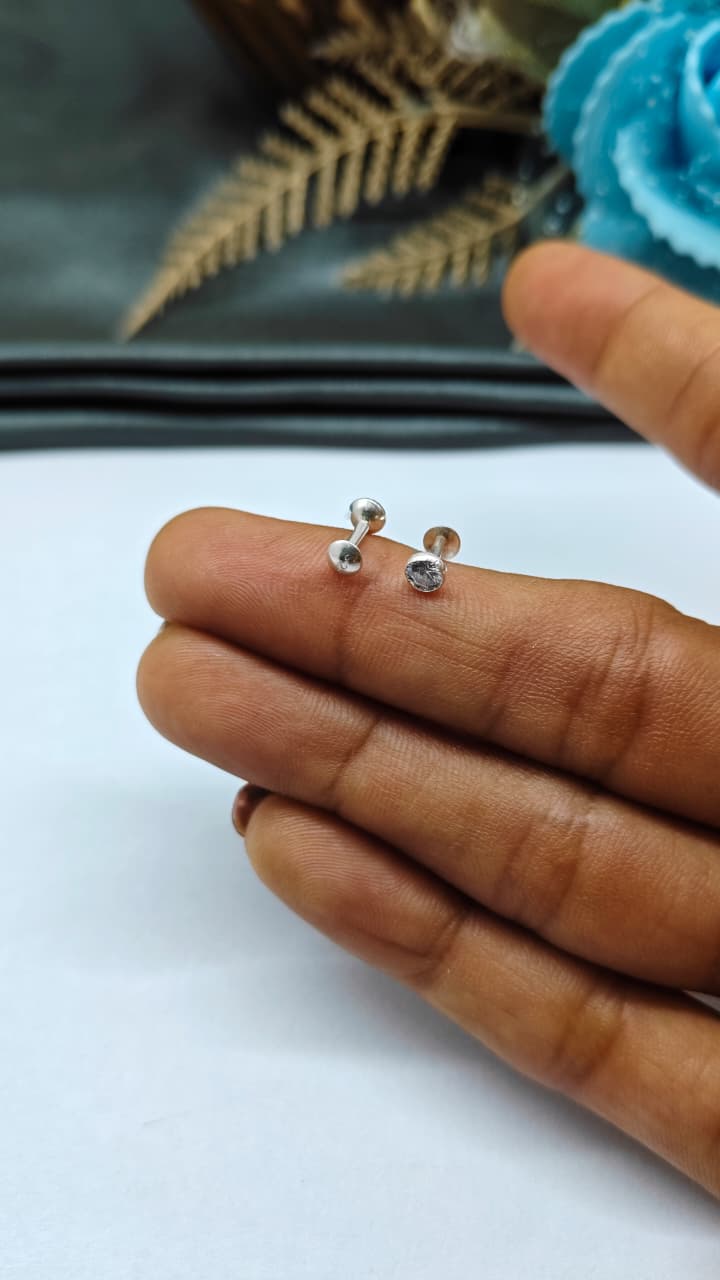 925 Silver Regular Silver Colour Medium Single White Stone Side Stud/ Nose Pin in Pair