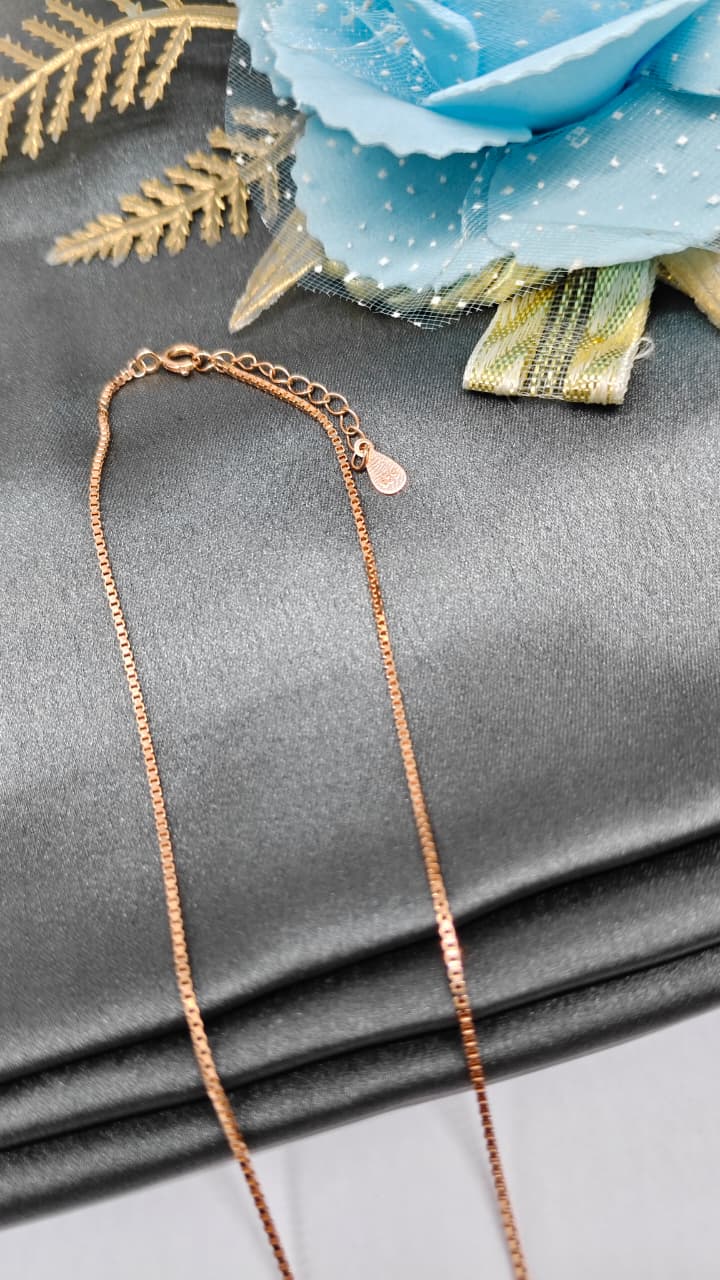 925 Silver Rose Gold Colour Swan Design White Stone Chain Pendant