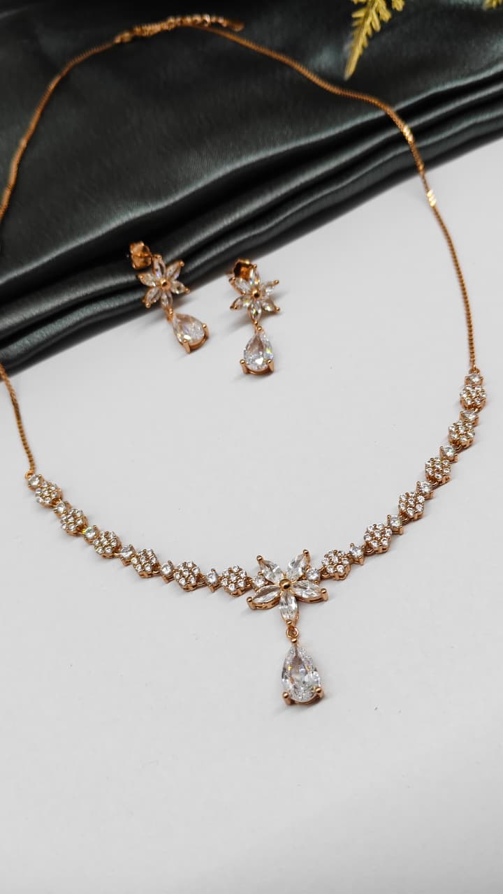 925 Silver Rose Gold Colour White Stone Star Hanging Design Set With Earring