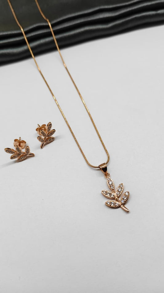 925 Silver Rose Gold Colour Big Leaf With White Stone Design Chain Pendant Set With Earrings