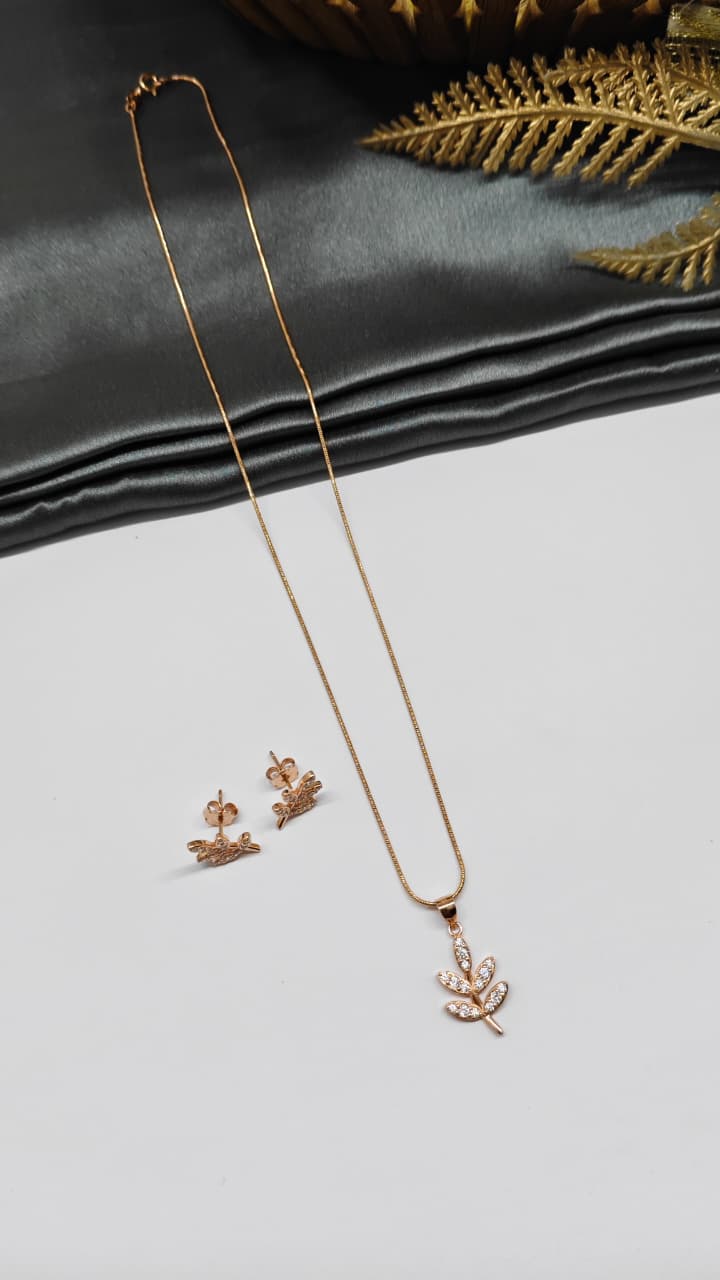 925 Silver Rose Gold Colour Big Leaf With White Stone Design Chain Pendant Set With Earrings
