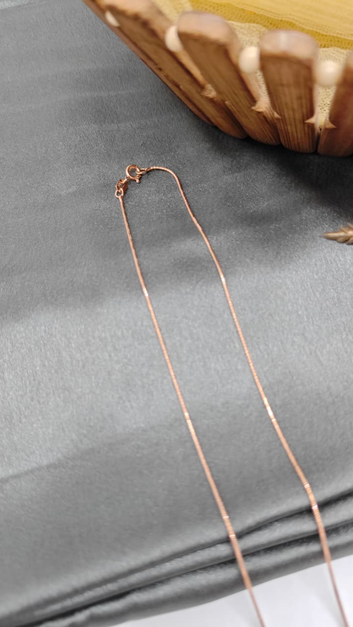 925 Silver Rose Gold Colour Big Leaf With White Stone Design Chain Pendant Set With Earrings