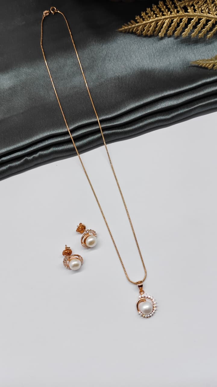 925 Silver Rose Gold Colour Pearl With White Stone Design Chain Pendant Set With Earrings