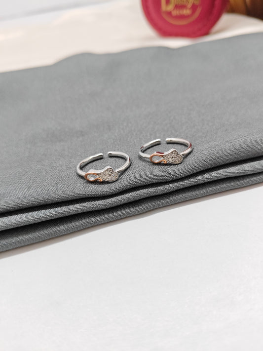925 Silver Two Tone Rose With Silver Colour Flower Design Toe Rings
