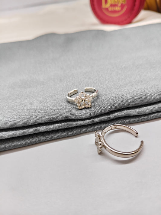 925 Silver Small White Stone Star Design Toe Rings