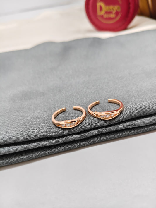 925 Silver Rose Gold Colour 3 White Stone Design Toe Rings