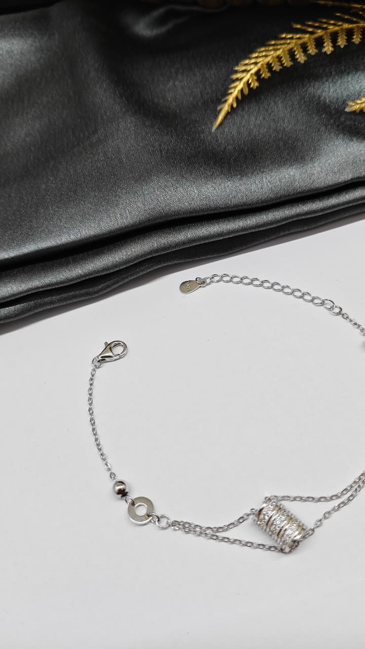 925 Silver In Regular Colour White Stone Design Bracelet