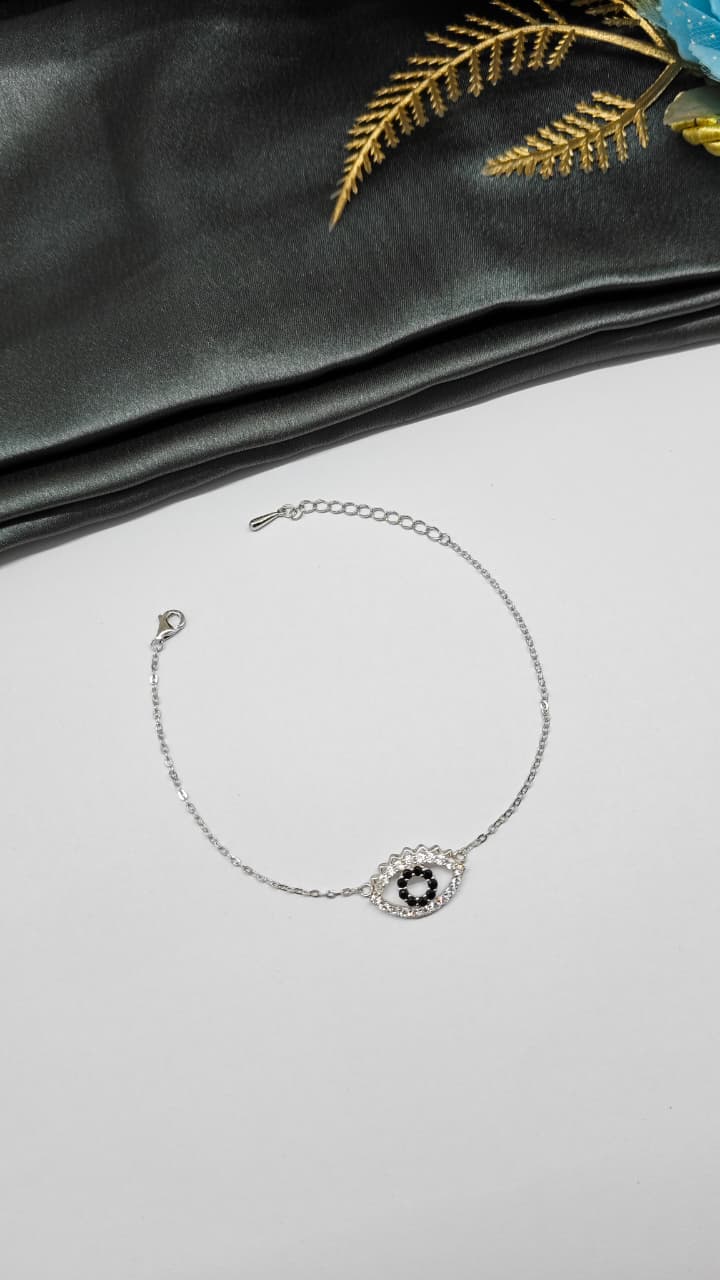 925 Silver In Regular Colour Evil Eye Black And White Stone Design Bracelet