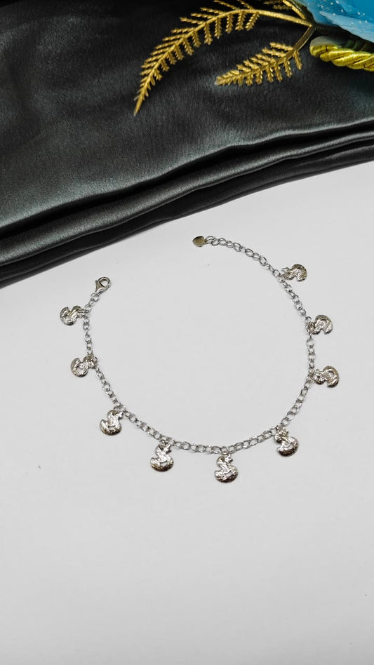 925 Silver In Regular Colour Multiple Swan Hanging Design Bracelet