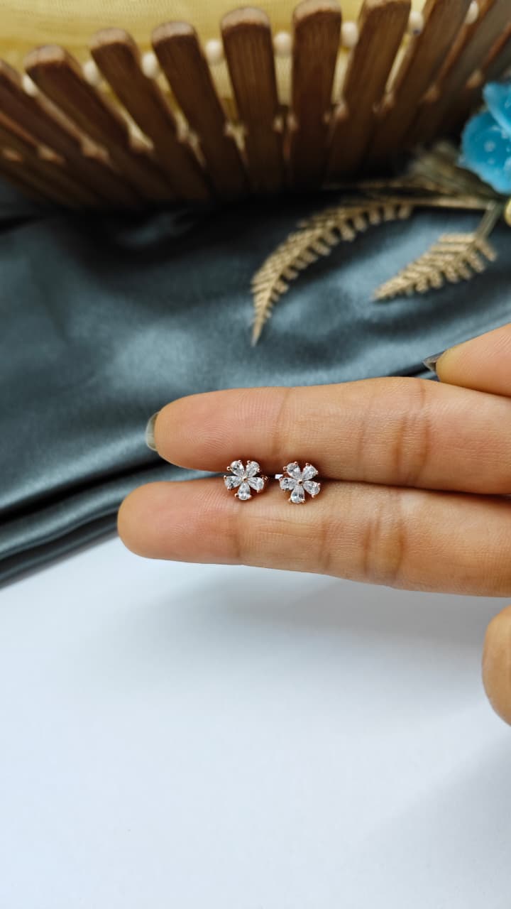 925 Silver Rose Gold 5 Stone Flower Design With White Stone Earrings