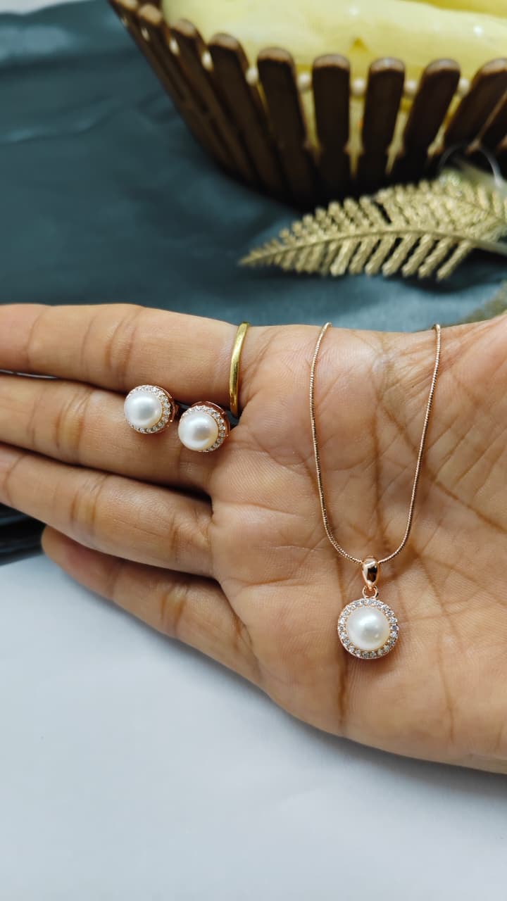 925 Silver Rose Gold Colour Pearl With White Stone Design Chain Pendant Set With Earrings