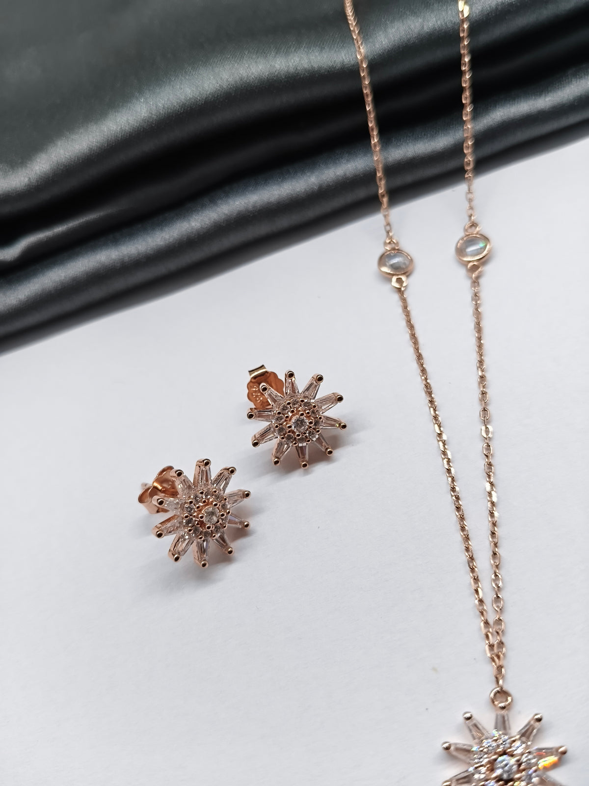 Diwali Sale 2026 Necklace Set D26521