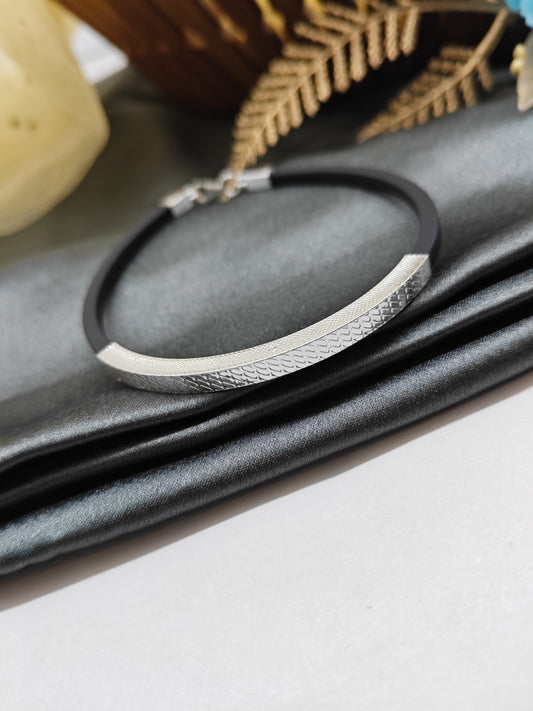 925 Silver Adults Black Rubber Band With Pure 925 Silver Bracelets